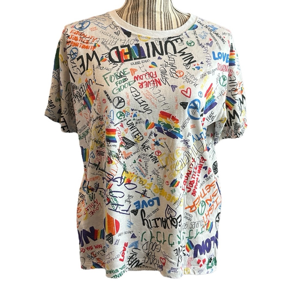 Under Armour pride Multicolor Graphic Tee graffiti rainbow medium short sleeve